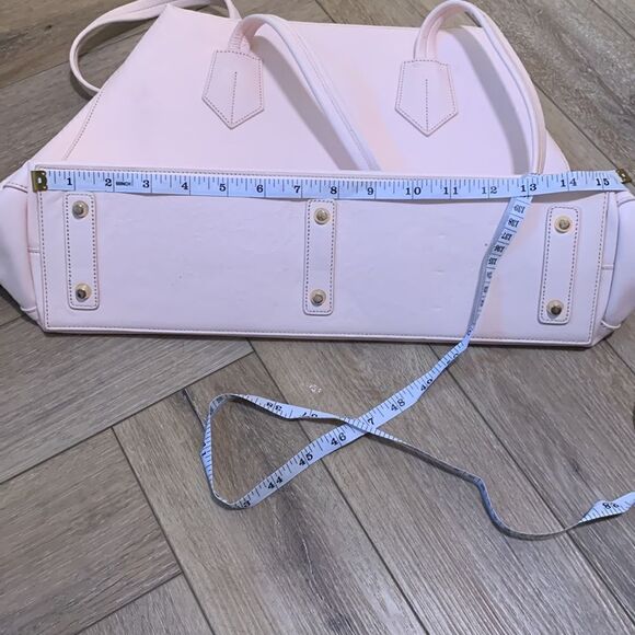 Neely & Chloe Tote - Picture 15 of 16